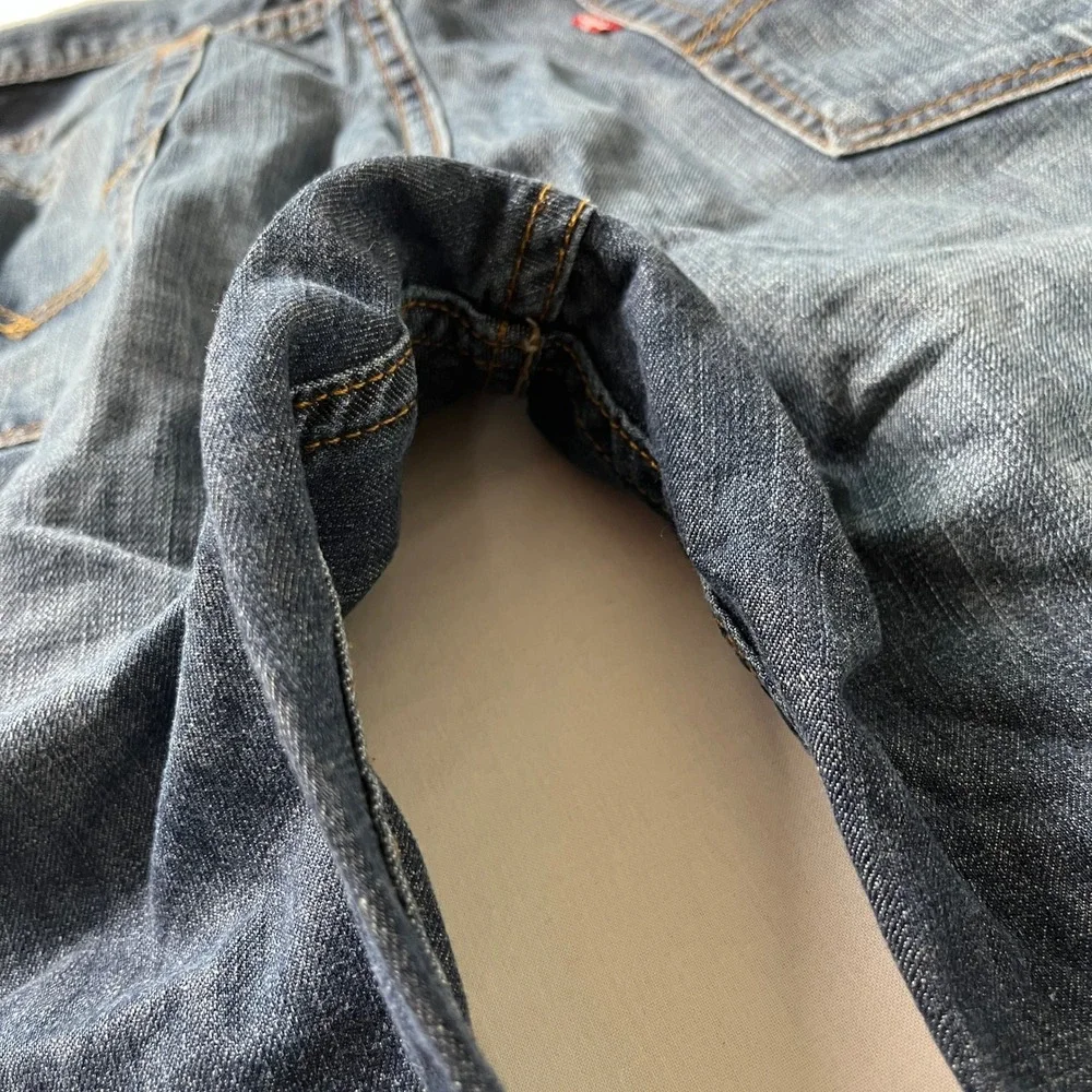 Levi's 514 Straight Fit Jeans Mens 33x30 Blue Excellent Mid Wash Denim Pants